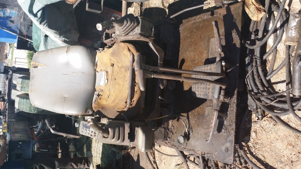 ขายอะใหล่ด่วน HITACHI EX 200-2