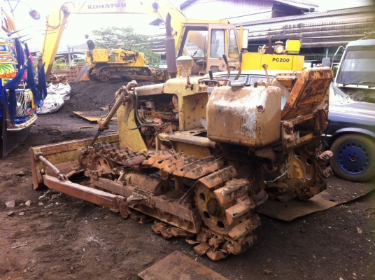 ขายรถแทรกเตอร์D2ใช้งานได้ดี ราคาแสนถูก65000บาทเท่านั้น