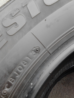 215/70R16 BRIDGESTONE DURAVIS R611 สวย ดอกยางคม ดอกลึก  มี 3 เส้น TEL.081-427-3941