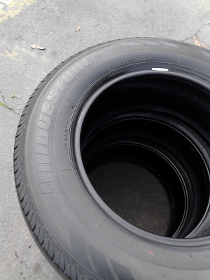 215/70R16 BRIDGESTONE DURAVIS R611 สวย ดอกยางคม ดอกลึก  มี 3 เส้น TEL.081-427-3941