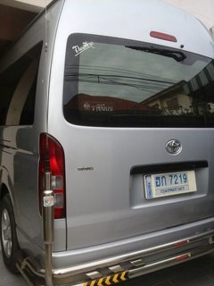 ขายรถตู้Toyota Commuter ปี2005 เจ้าของขายเอง มือเดียว