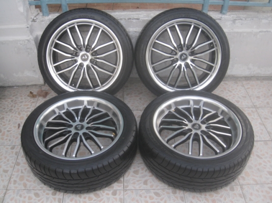 ขายล้อแม็กมือสอง Akina 17"x7" et42 4รู100/114.3 สีดำหน้าเงา ยางปี11,13 สนใจติดต่อเล็กคลองสามครับ 081-3747940