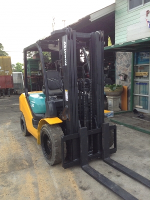 +++ ขายโฟล์คลิฟท์ KOMATSU  FD30-16 (รถสภาพดี พร้อมใช้งาน)   ขนาด 3 ตัน  เครื่องยนต์ดีเซล   เสา 4.5  เมตร 3 ท่อน   เกียร์ออโตเมติค   งา 1,070  มม.  ยางตัน  *** สนใจรายละเอียด  ราคา คุยได้ครับ โทร. 081-659-7598 ***