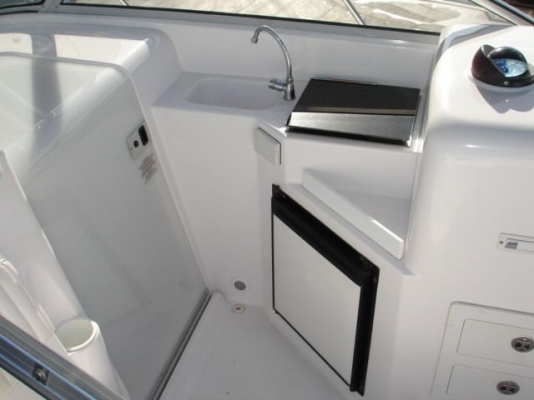 ขายเรือตกปลา Pro-Line 27 Express Walkaround ขายเรือตกปลา Pro-Line 27 Express Walkaround