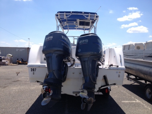 ขายเรือตกปลา Pro-Line 27 Express Walkaround ขายเรือตกปลา Pro-Line 27 Express Walkaround