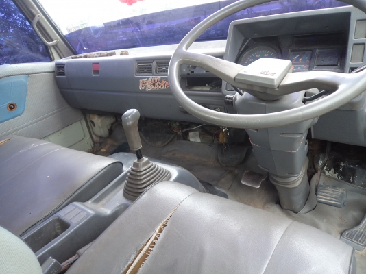 ขายถูกๆ235000บาท รถ6ล้อฮีโน่FC120แรงม้า