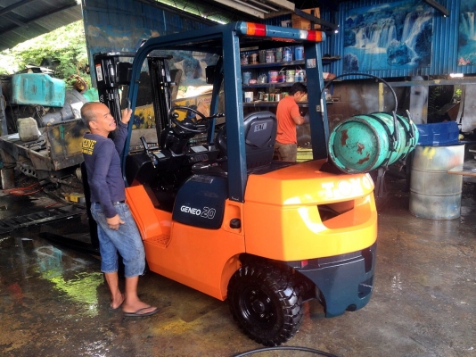 -:-*&yen;*ส่ ง ลู ก ค้ า*&yen;*-:-TOYOTA 7FG20 สนใจรถนำเข้าสวยๆโทร 098-329-9549/083-062-0223