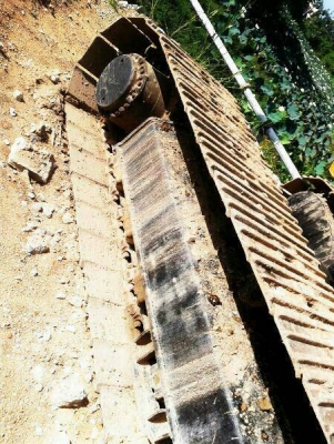 รถแบคโฮ CAT E200 BL แขนยาวพิเศษ รถสวยเนี๊ยบ ใช้งานดี ราคาต่อรองได้