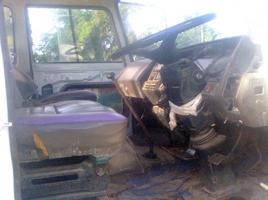 ขายรถสิบล้อหางปลาขึ้นรถเกี่ยวราคา490000บาทเบรคจิ๊ฟฟี่ พวงมาลัยเพาเวอร์