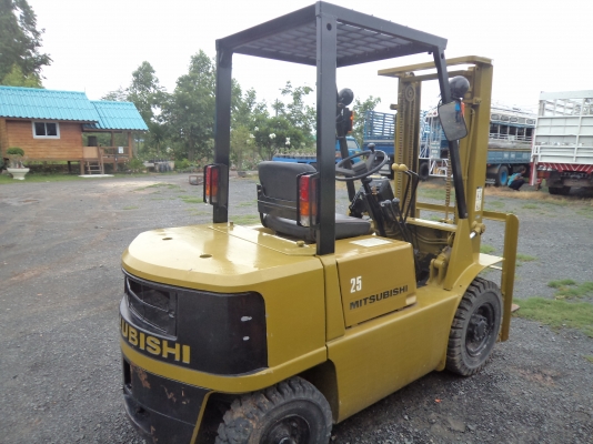 ขาย225000บาทรถโฟล์คลิฟท์ สภาพสวยๆ(ซื้อมาไม่ได้ใช้) พร้อมใช้งานคับ