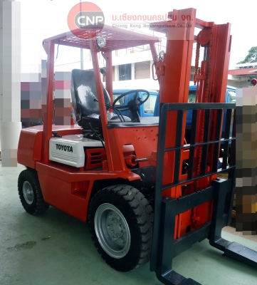 รถโฟล์คลิฟเก่าญี่ปุ่น ทำสี