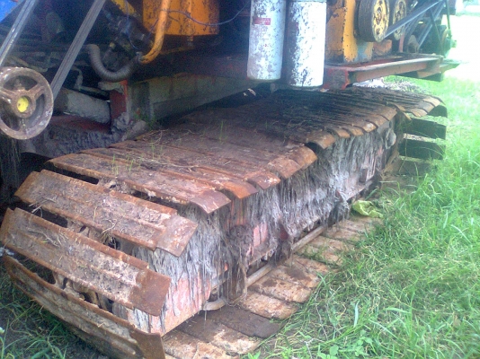 ขายรถเกี่ยวข้าวอุ้ม285000บาท ตัวเดิน10HTปั้ม ไดรกิ้น 22เครื่องฮีโน่ 185แรง