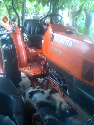 ขายรถไถนาคูโบต้า 34แรงพร้อมอุปกรณ์ครบ ผาน โรตารี่ ใบมีด