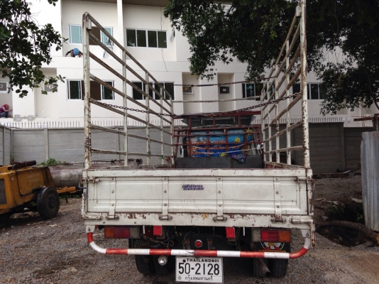 ขายรถบรรทุก 6 ล้อ Toyota bu เครื่องดี ครัชสวย ใช้งานได้เลย ไม่ต้องซ่อม