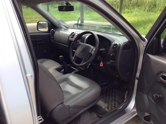 ISUZU D-MAX I-TEQ 2.5 Ddi TURBO ISUZU D-MAX I-TEQ 2.5 Ddi TURBO