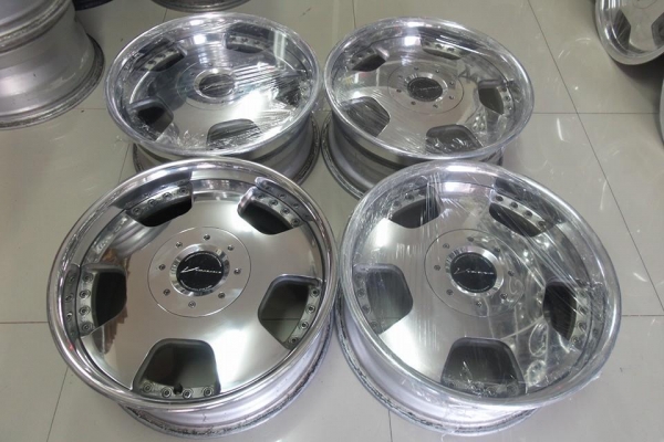 Vienna 17x7.5 ET25  PCD6/139.7 Made in Japan ล้อแท้ 3 ชิ้น 15500 บาท