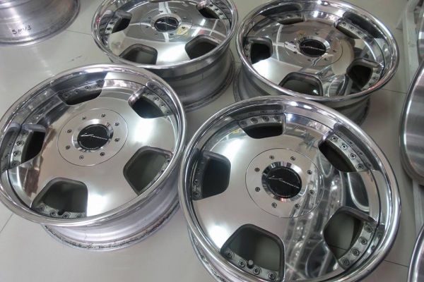 Vienna 17x7.5 ET25 PCD6/139.7 Made in Japan ล้อแท้ 3 ชิ้น 15500 บาท Vienna 17x7.5 ET25 PCD6/139.7 Made in Japan ล้อแท้ 3 ชิ้น 15500 บาท