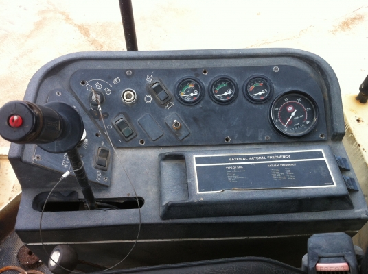 ขายรถบด Ingersoll Rand SD-115F รถบดสั่นสะเทือน 10 ตัน 6 สูบ เครื่อง Cummines แท้ๆ รถเก่านอก ไม่เคยใช้งานในไทย