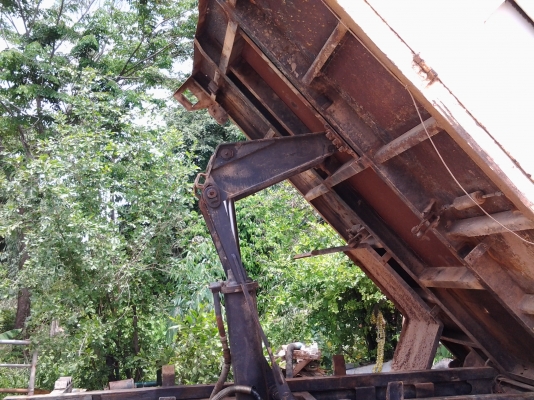 ต้องการขายรถหน้ายาวงามๆ