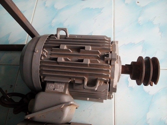 ขายมอเตอร์ 3HP  HITACHI 380/220V