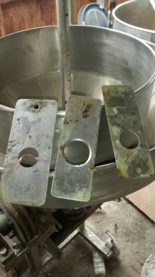 เครื่องทำลูกชิ้นชุดใหญ่สแตนเลสเครื่องใหญ่ครับสแตนเลสทั้งหมดครับพร้อมใช้ครับ มี 2  เครื่องสนใจสอบถามได้ครับ