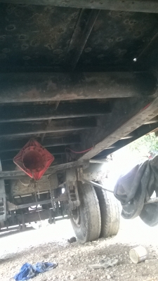 ลูกพ่วงไม่ดั้ม 4ชิ้นข้างทำใหม่ สีเก่า ๆ แจ้งจอด 2 ปี พอใช้ได้ต่ออู่ มนัส นิคม ยังไม่ผุสภาพใช้งาน 60 \%