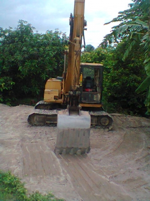 cat 321 ทรู ขนาด 120 บอดี้รถสวยครบโซ่เอวตัวเดินเครื่องปั้ม 65 \% บอดี้อยู่ในเกณฑ์ค่อนข้างสวยระบบๆฟต่อตรงเปิดตลอด เอกสารเจ้าของเดิมซื้อมาจาก แคทเมโท เจ้าของเสียชีวิต เอกสารสูญหาย ซื้อต่อ ๆ กันมา สัญญาใจชาวบ้าน บัตรประชาชน สำเนาทะเบียนบ้าน ขอรับรองว่ารถดังกล