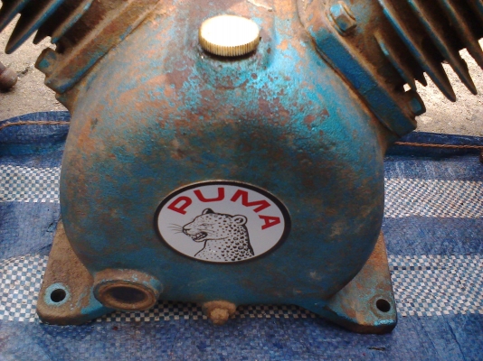 หัวปั้มลมพูมา 1 แรงสภาพเดิมๆครับพร้อมใช้งานครับเป็นของพูมา  ขนาดหัว  1  แรงครับ  ราคานี้คุ้มมากครับ