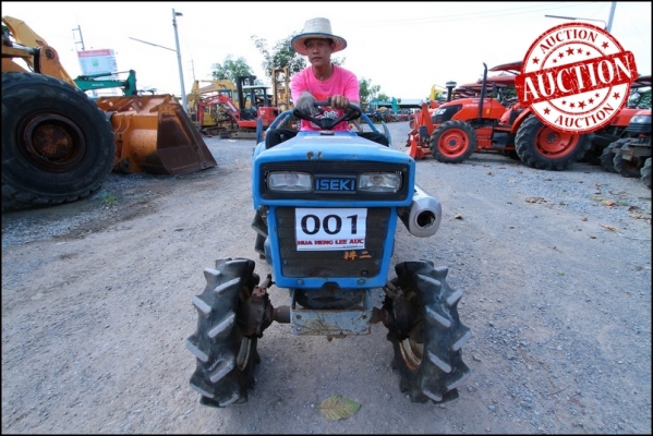 AUC 4 Code 001  แทรกเตอร์  เก่านอก ISEKI TX1510F  ราคา เริ่มต้นการประมูล 70,000 บาท