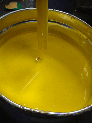 สีเหลืองอครีลิค ขนาด 4ลิตร กลละ 150บาท ผสมทินเนอร์