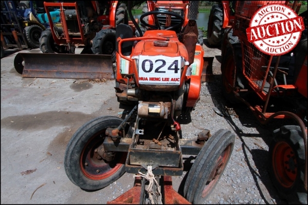 AUC 4 Code 024  แทรกเตอร์  เก่านอก KUBOTA KRT140PLUS  ราคา เริ่มต้นการประมูล 50,000 บาท