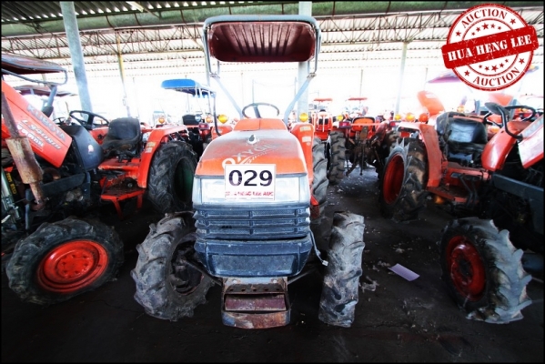 AUC 4 Code 029  แทรกเตอร์  KUBOTA L3408  ราคา เริ่มต้นการประมูล 110,000 บาท