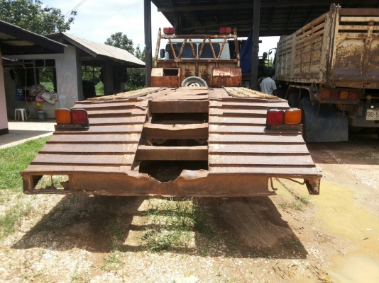 สิบล้อท้ายลาด HINO KT725 แบบสองเพลา เดิมใช้บรรทุก รถแบคโฮ HITACHI ZX200-1