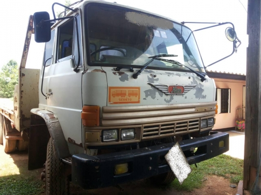 สิบล้อท้ายลาด HINO KT725 แบบสองเพลา เดิมใช้บรรทุก รถแบคโฮ HITACHI ZX200-1