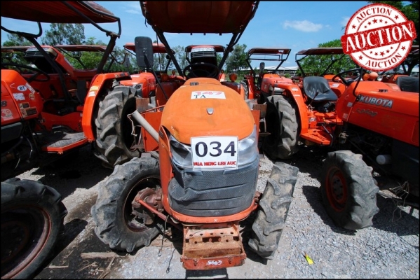 AUC 4 Code 034  แทรกเตอร์  KUBOTA L3608  ราคา เริ่มต้นการประมูล 190,000 บาท