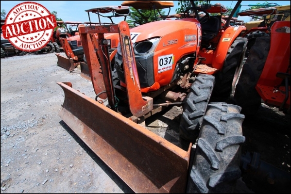 AUC 4 Code 037 แทรกเตอร์ KUBOTA L3608 ราคา เริ่มต้นการประมูล 200,000 บาท AUC 4 Code 037 แทรกเตอร์ KUBOTA L3608 ราคา เริ่มต้นการประมูล 200,000 บาท