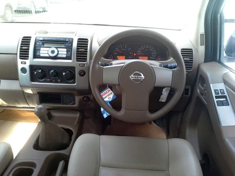 ไม่ต้องดาวน์ ใช้เงินน้อย ถอยรถไปเลย NAVARA King cab 2.5EL ไมล์ 48,xxx กม.