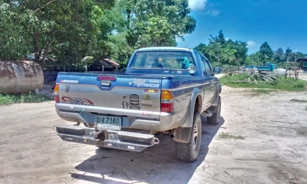 รถบ้านเจ้าของขายเองสตราดาโฟวิล สีทูโทน ราคาคุยกันได้ครับ