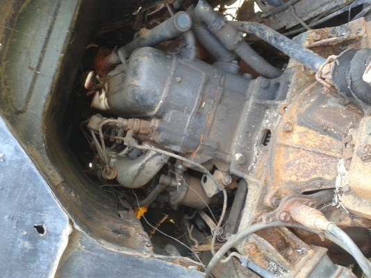 ขายด่วน Hino KM 310  เครื่องดี(เช็คปั้มหัวฉีดแล้ว) คัซซีสวย เบรคดี เล่มทะเบียนพร้อม ลดราคาเหลือ 150,000 บาท ครับ.