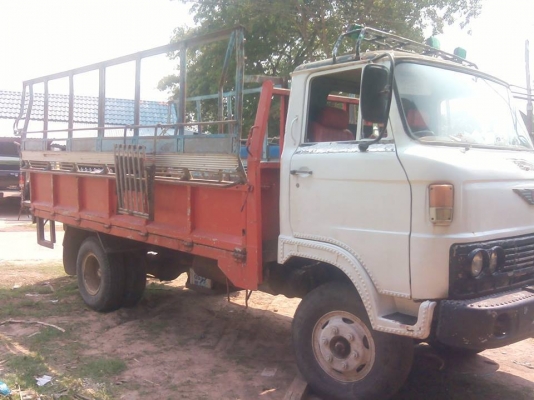 ขายด่วน Hino KM 310  เครื่องดี(เช็คปั้มหัวฉีดแล้ว) คัซซีสวย เบรคดี เล่มทะเบียนพร้อม ลดราคาเหลือ 150,000 บาท ครับ.