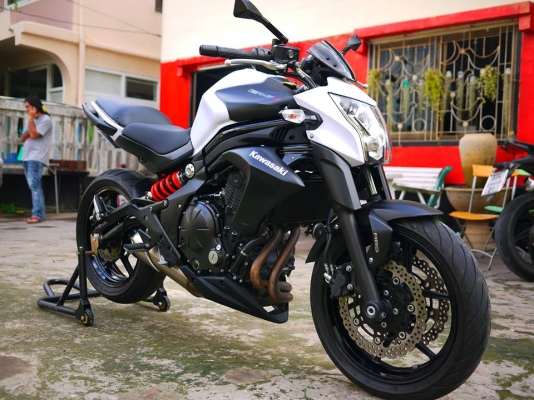 ขาย ER6N พร้อมทะเบียนแท้ไม่ขาดต่อ เอกสารคู่มือทุกอย่างครบ โฉมใหม่ล่าสุด ปี 2014 สภาพใหม่กริ๊ป