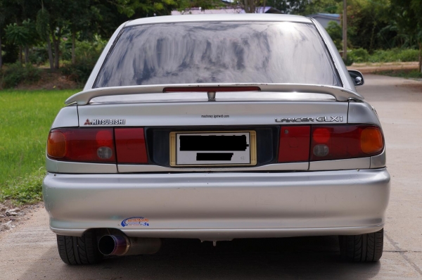 ขาย MITSUBISHI LANCER GLX i ปี 38 รถบ้านสภาพดี เอกสารทะเบียนพร้อมโอน ภาษี พ ร บ 2558  ติดแก๊สแจ้งลงเล่มแล้ว ใช้ได้ 2 ระบบ  ล้อแม็ค ขอบ 15 ADVAN ยางใหม่ BRIDGESTONE เพิ่งเปลี่ยน 4 เส้น  ระบบ ไฟฟ้า เครื่องเล่น CD  ช่วงล่างโครตดี นิ่มมาก เกียร์ ธรรมดา แอร์ ห