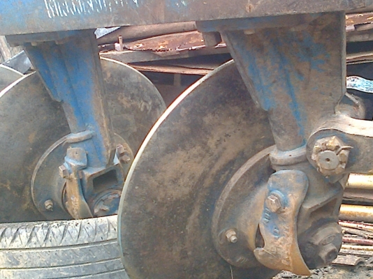 ขายผานไถบุกเบิก ( ผาน 4 ) ขายผานไถบุกเบิก ( ผาน 4 )