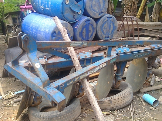 ขายผานไถบุกเบิก ( ผาน 4 ) ขายผานไถบุกเบิก ( ผาน 4 )