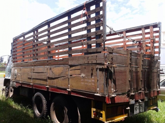 ขายรถบรรทุกสิบล้อ ISUZU ROCKY เครื่อง 195 แรง 1 เพลา FVM32MR เครื่องดี แชสซีสวย ยางดี ทะเบียนพร้อม