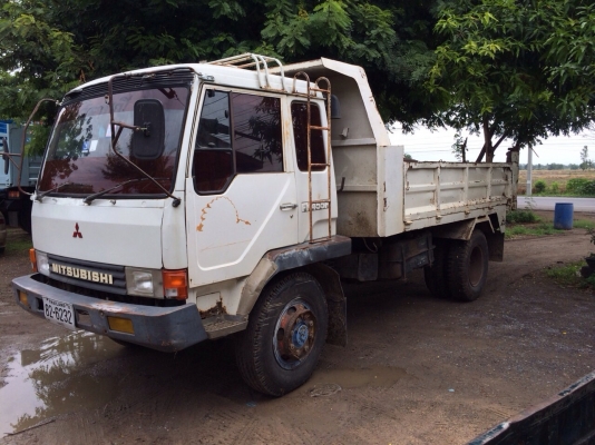 ขาย6ล้อมิตซู160แรงกระบะดั้มดินยาง900ขอบ20