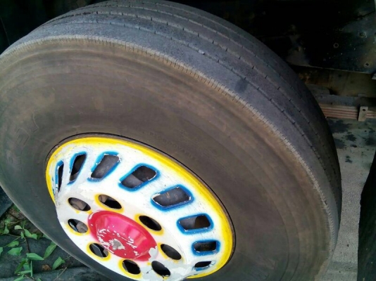 รถฮีโน่ 10 ล้อ QDR  344  แรงม้า.  ปี 54  ( ขายแม่ , ลูก )  , ( ติดเแก๊ส. )   สนใจติดต่อ 081 - 6079515