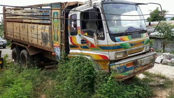 มหกรรมของถูก ลดกระหน่ำ DECA 270 ปี 41 ยูโร 1 ดั้มมิเนียม (ดั้มล่วงครับ) มหกรรมของถูก ลดกระหน่ำ DECA 270 ปี 41 ยูโร 1 ดั้มมิเนียม (ดั้มล่วงครับ)