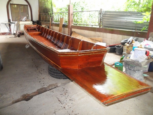 ขายเรืออีป๊าป 4 วา ไม้สักทั้งลำ ขายเรืออีป๊าป 4 วา ไม้สักทั้งลำ