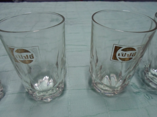 แก้วเป๊ปซี่ งานเก่า เหมาะแก่การสะสม 10 ใบ 1,000 ส่งให้ถึงบ้าน
